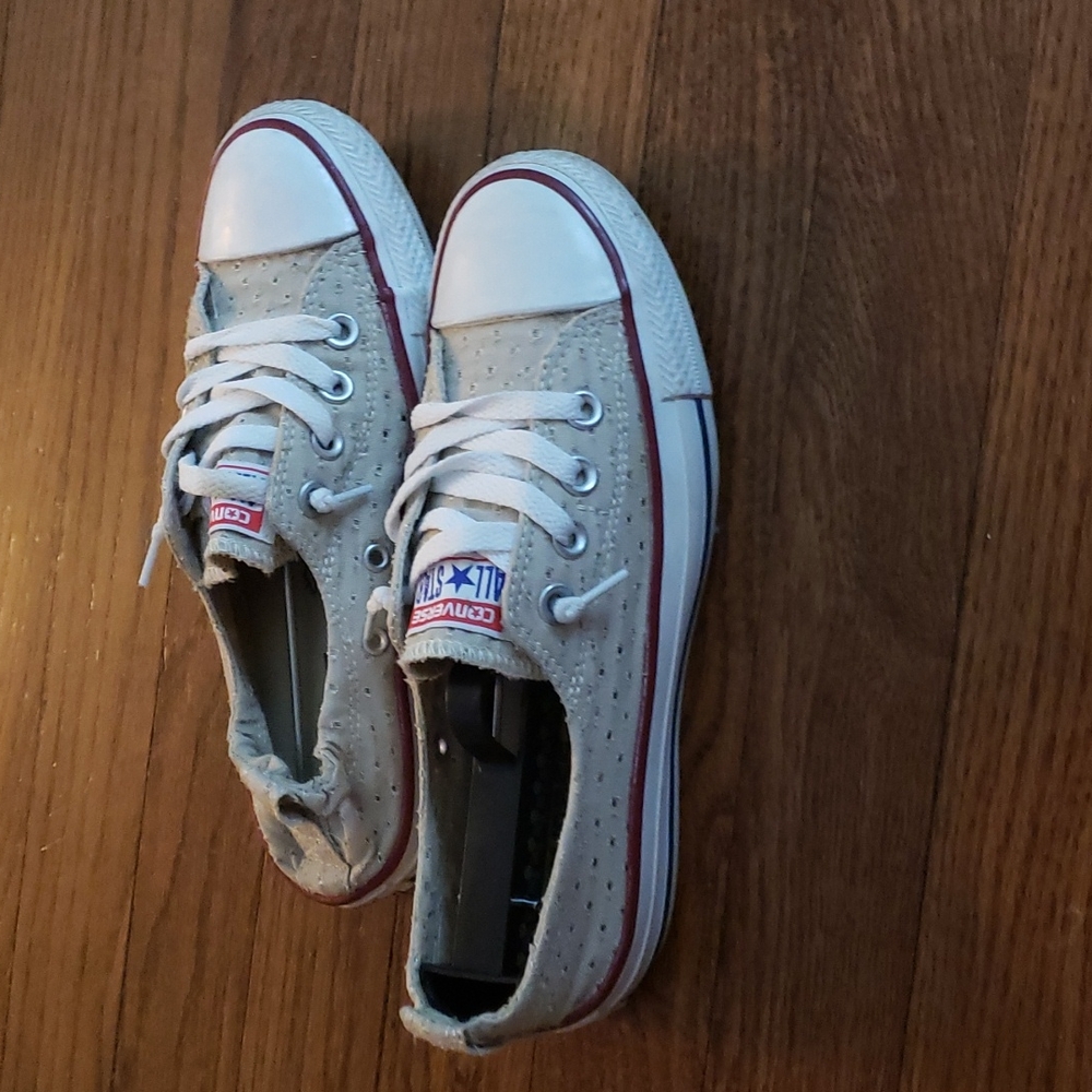 Women's Converse slip on sz 6